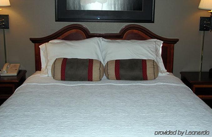 The Niobrara Lodge Valentine Room photo
